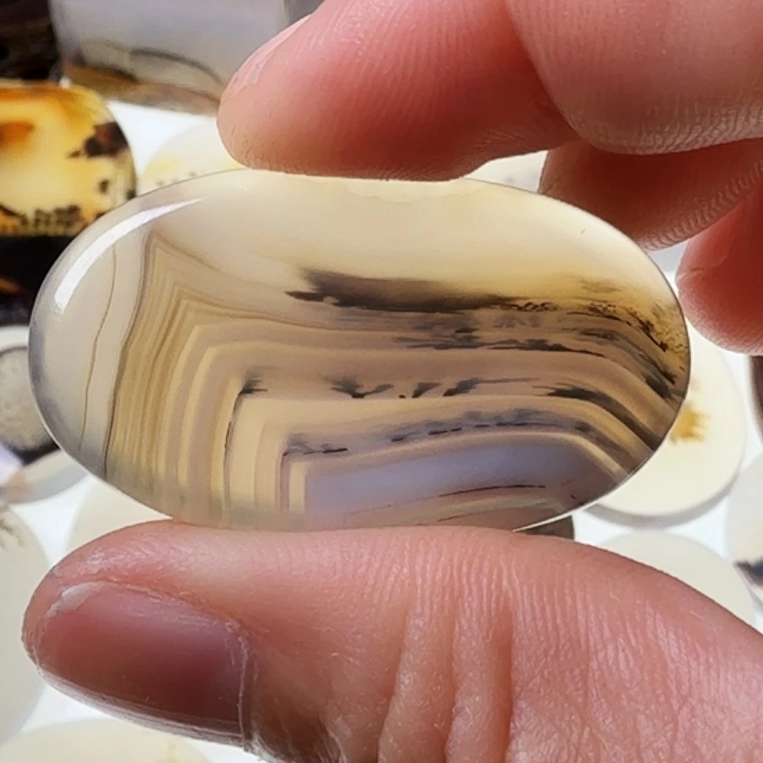 玛瑙/玉髓未镶嵌珠宝半成品