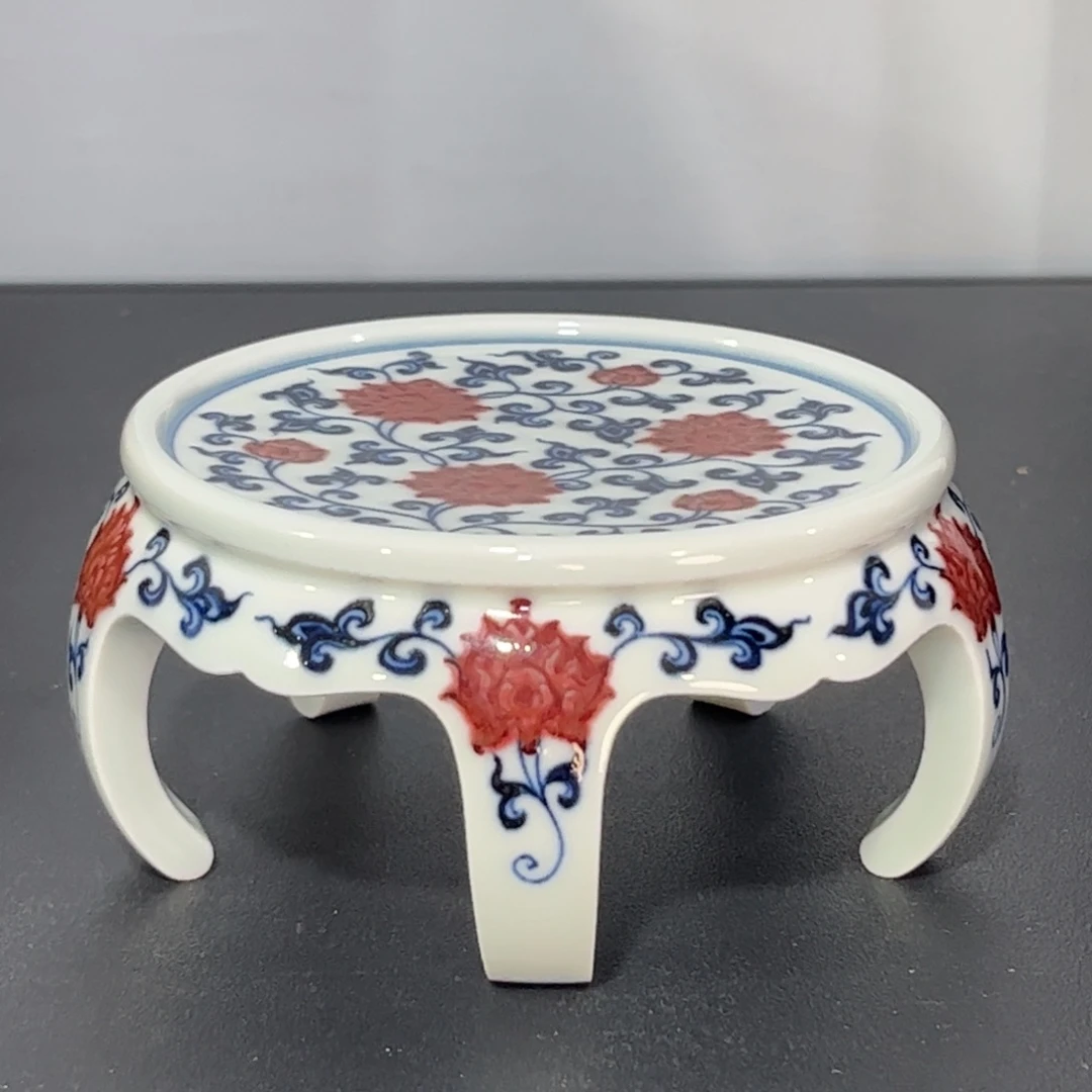青花釉里红缠枝莲板凳盖置
