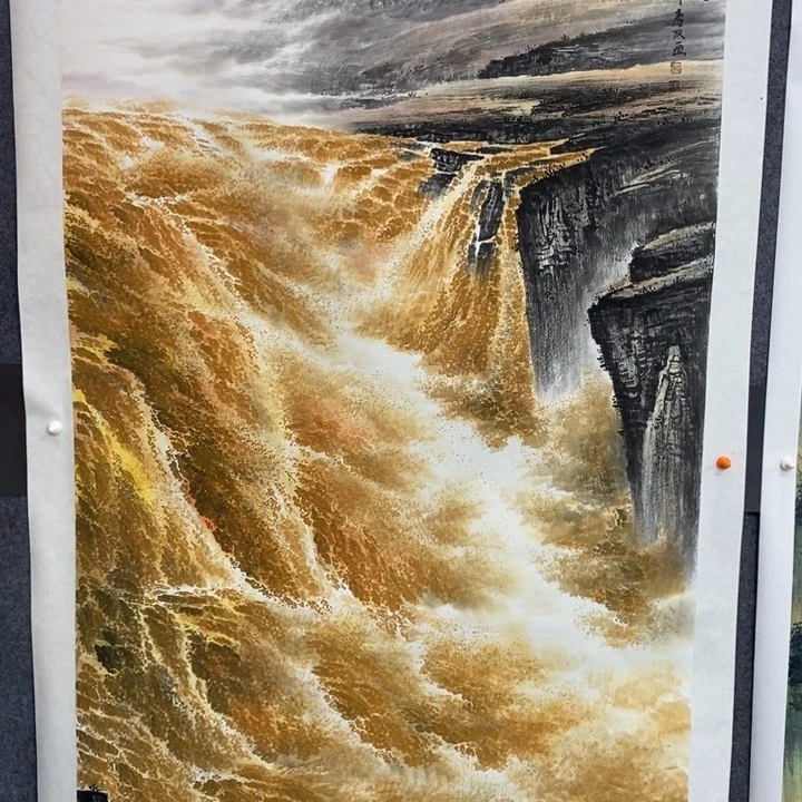 手绘作品等多种形式进行