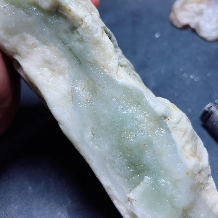 未镶嵌和田玉（糖玉）珠宝奇石