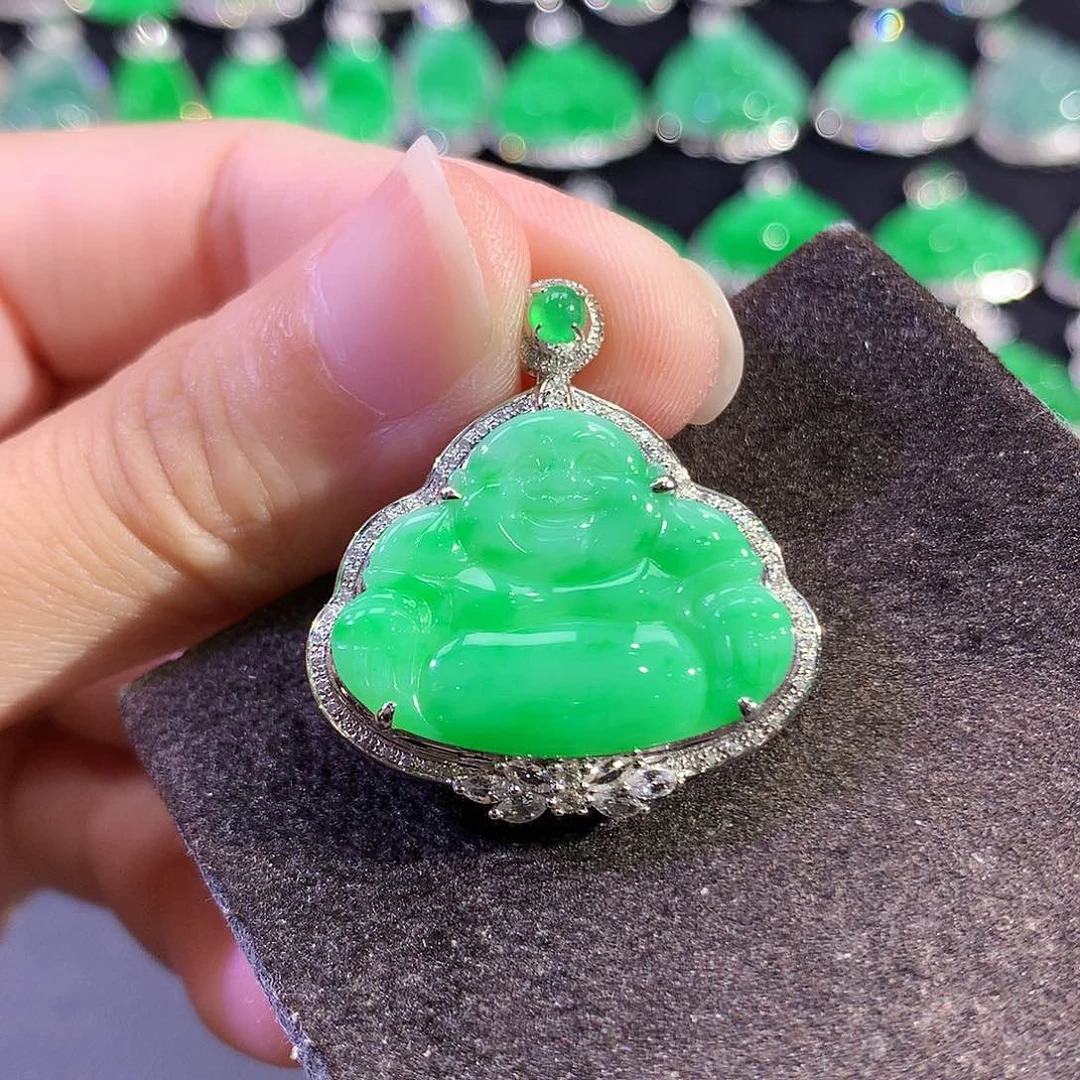 翡翠18K金镶嵌吊坠(赠链)