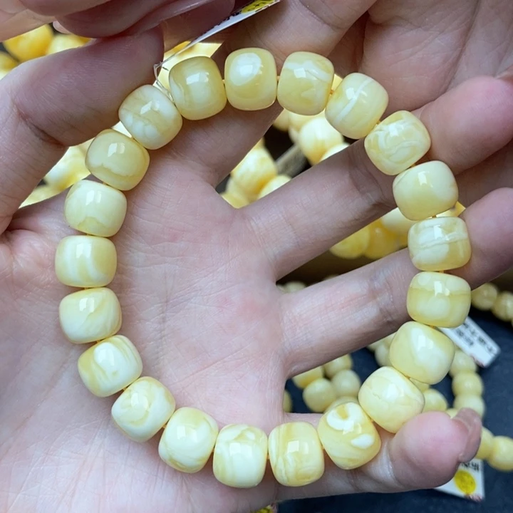 琥珀未镶嵌珠宝奇石11