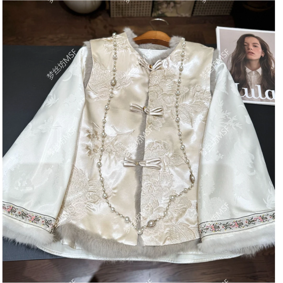 冬季新款双面双穿新中式马甲女士皮毛一体宽松国风刺绣兔毛马夹