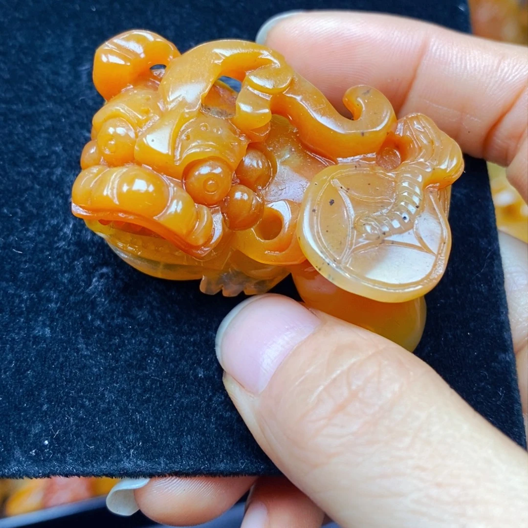 未镶嵌石英质玉（黄龙玉）吊坠(不含链)