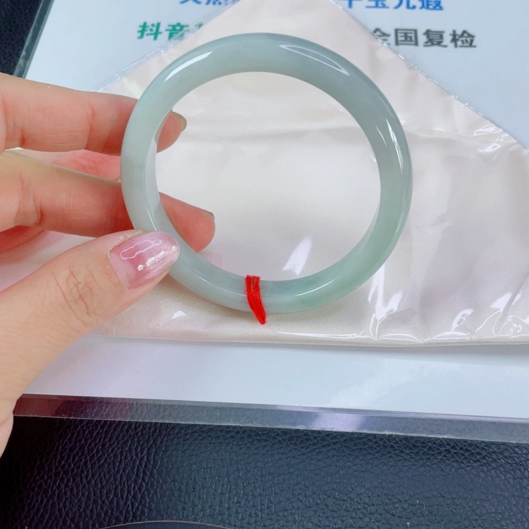 @***！翡翠手镯未镶嵌天然