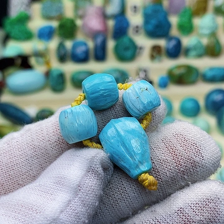 绿松石配饰未镶嵌