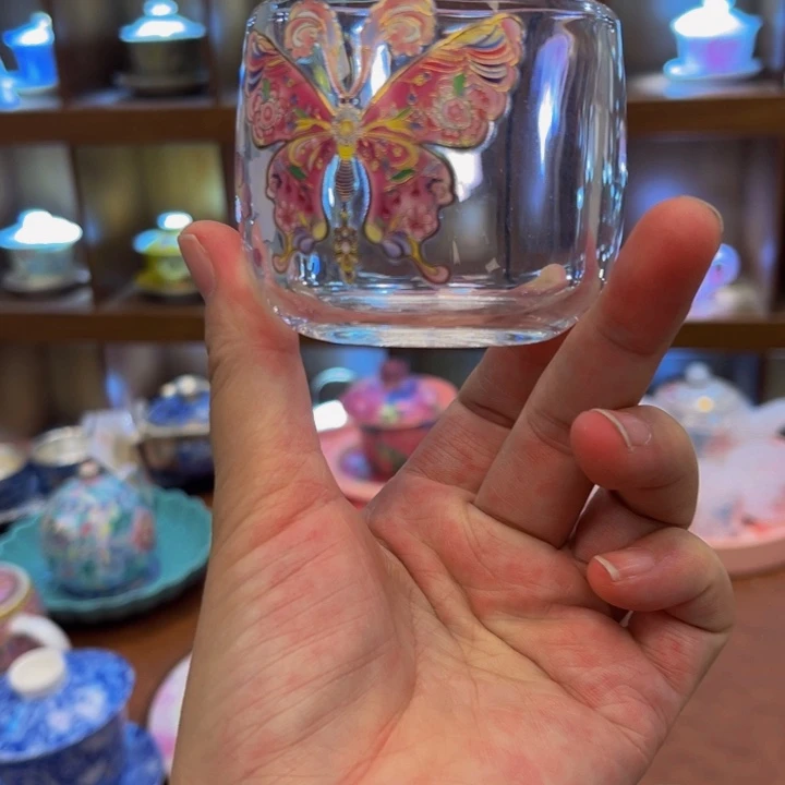 瓷片花花绿绿地吧我也是很