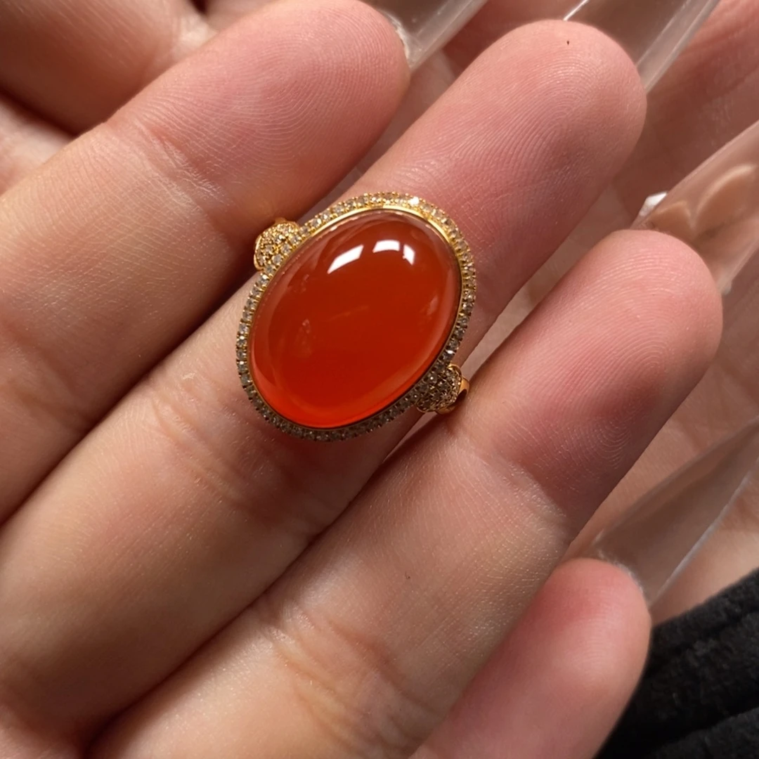 南红玛瑙18K金镶嵌戒指