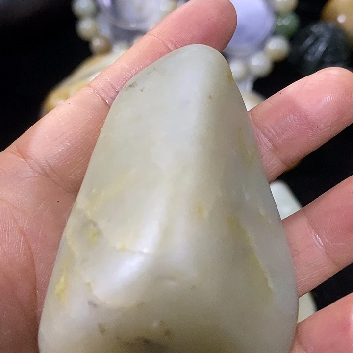 和田玉（糖玉）未镶嵌挂件