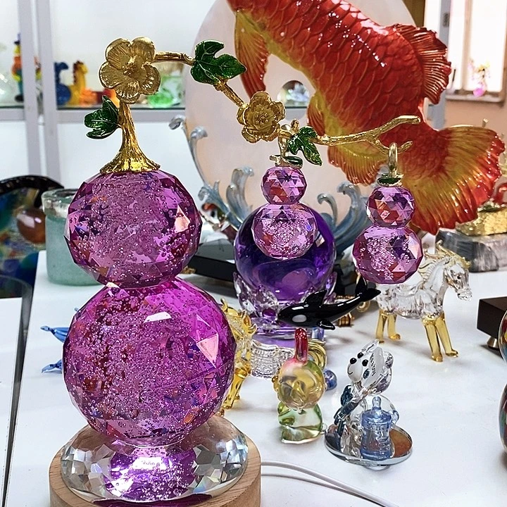 水晶葫芦高20厘米宽15厘米