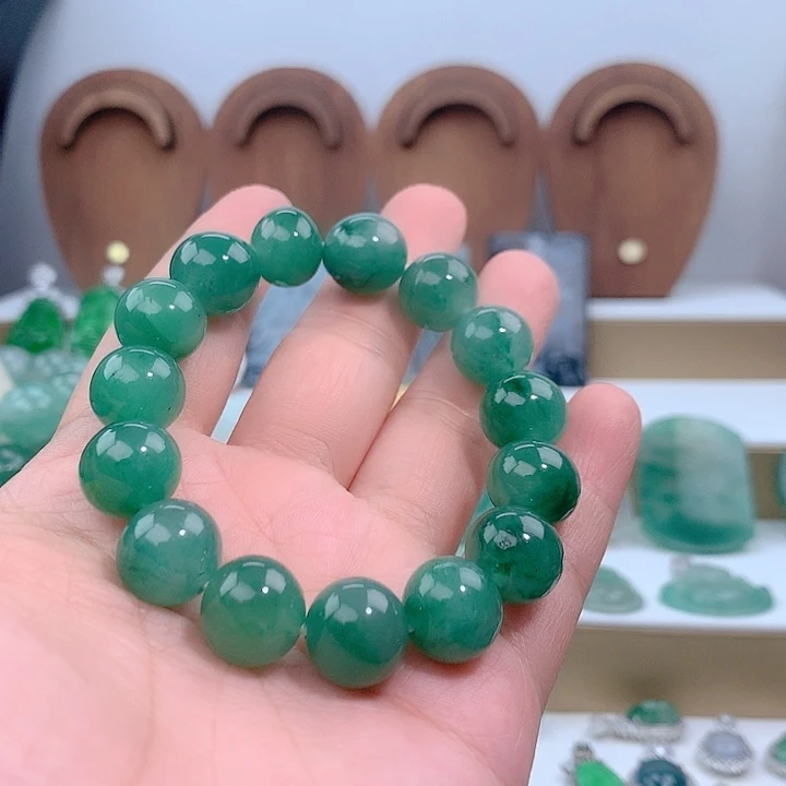 般***若石英质玉未镶嵌手链