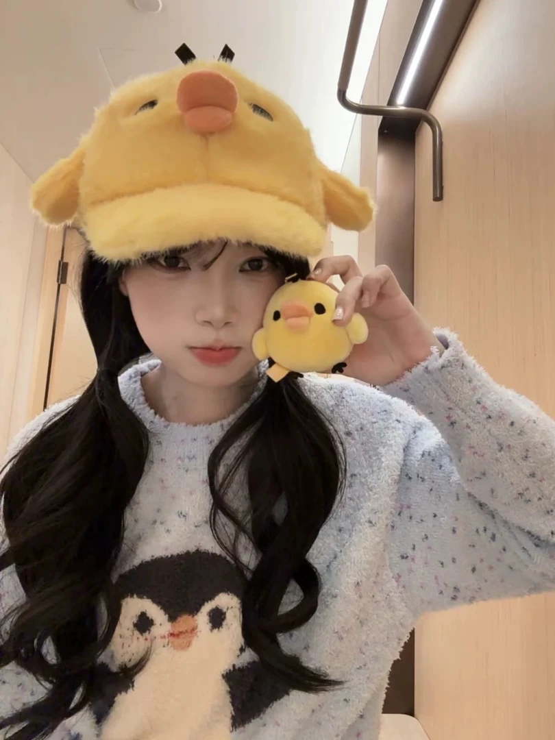 新款鼻孔小鸡黄色小鸡棒球帽女秋冬季可爱毛绒保暖鸭舌帽子显脸小