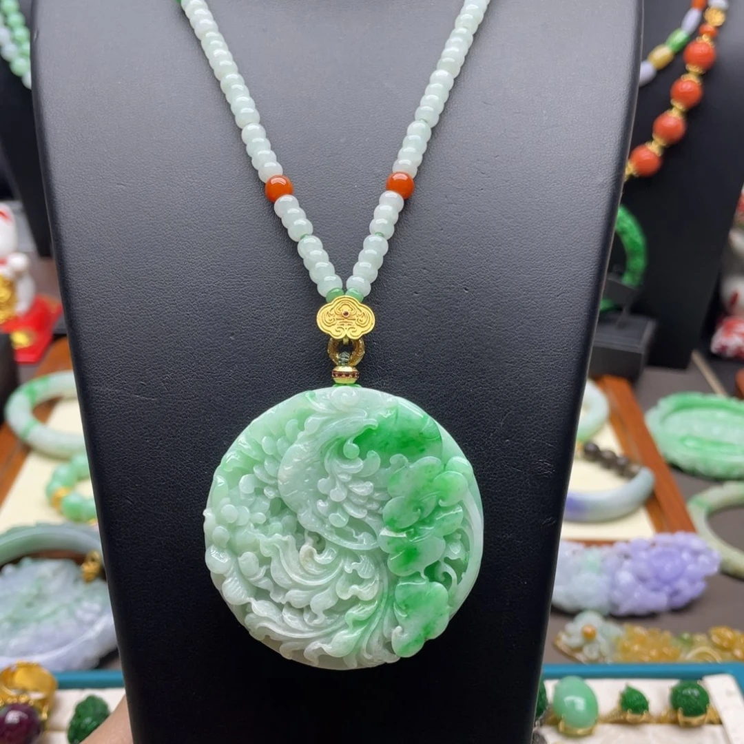 翡翠未镶嵌颈饰翡翠凤凰