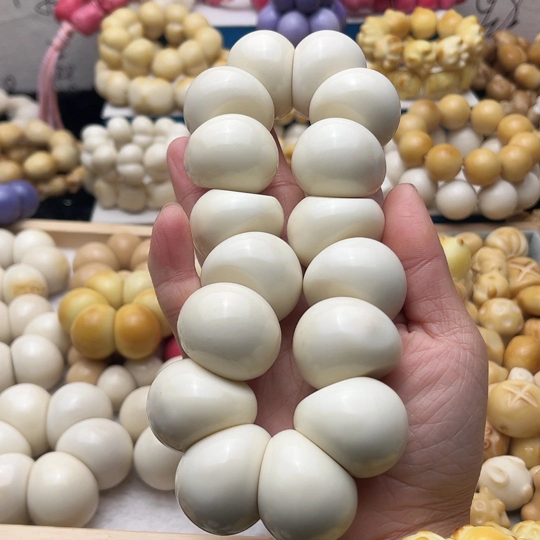 吊坠菩提根/象牙果