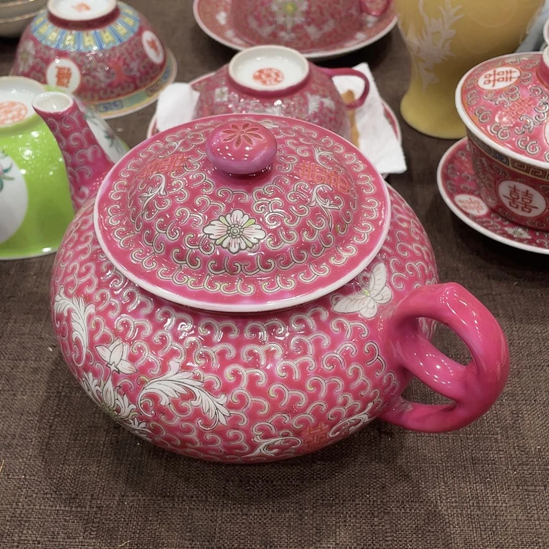 忆***忆景德镇红洋莲双喜茶壶