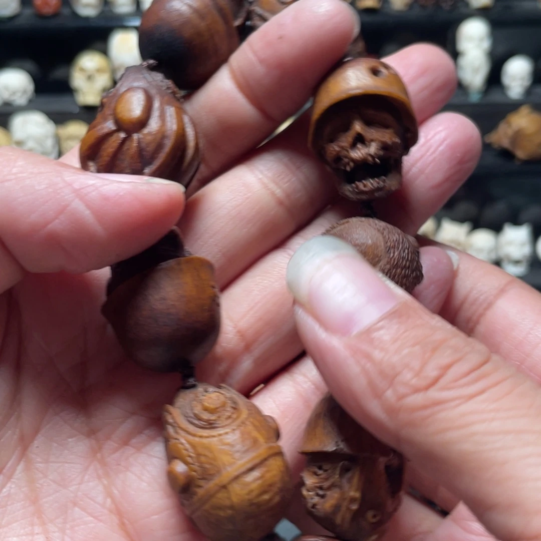 雕刻骷髅题材二战手串