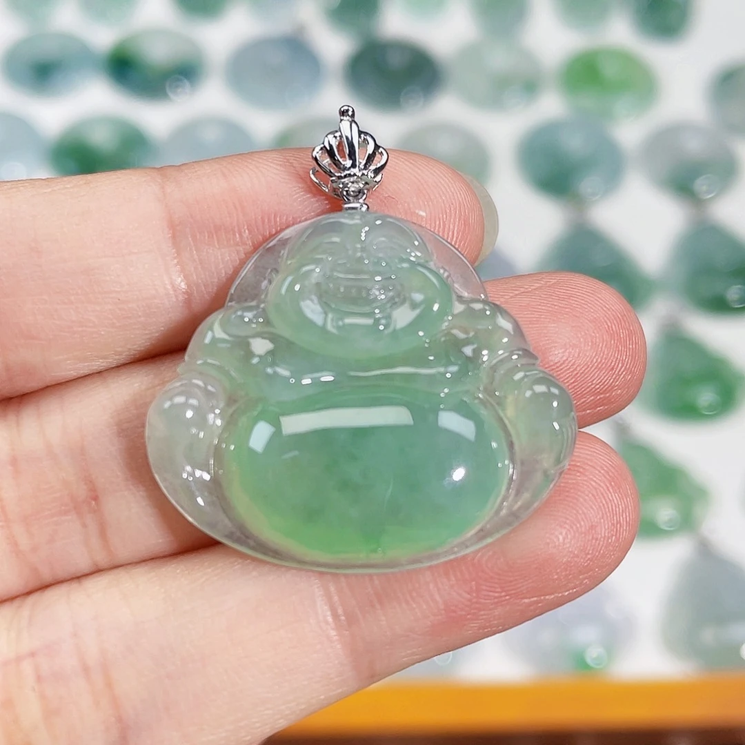 颈饰18K金镶嵌翡翠吊坠