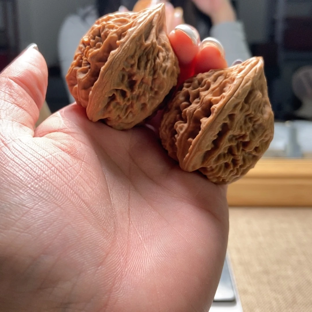 文玩核桃吊坠老树鸡心14