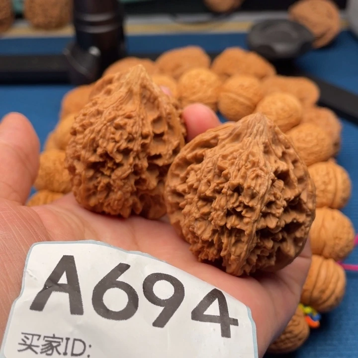 文玩核桃吊坠核桃