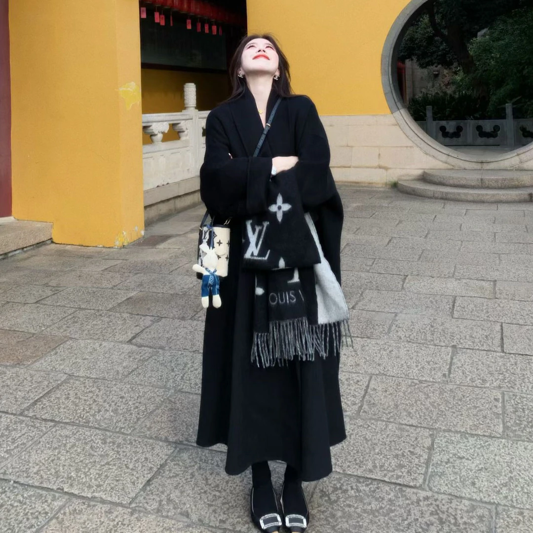 大码女装高级感长款外套赫本风宽松显瘦2025秋冬新款时尚大衣潮