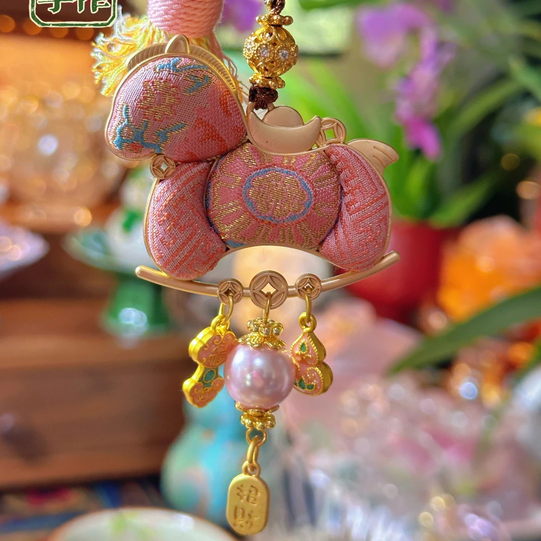 非金属仿水晶项链 宋锦粉八达小马粉晶项链，毛衣链，车挂，女生礼物