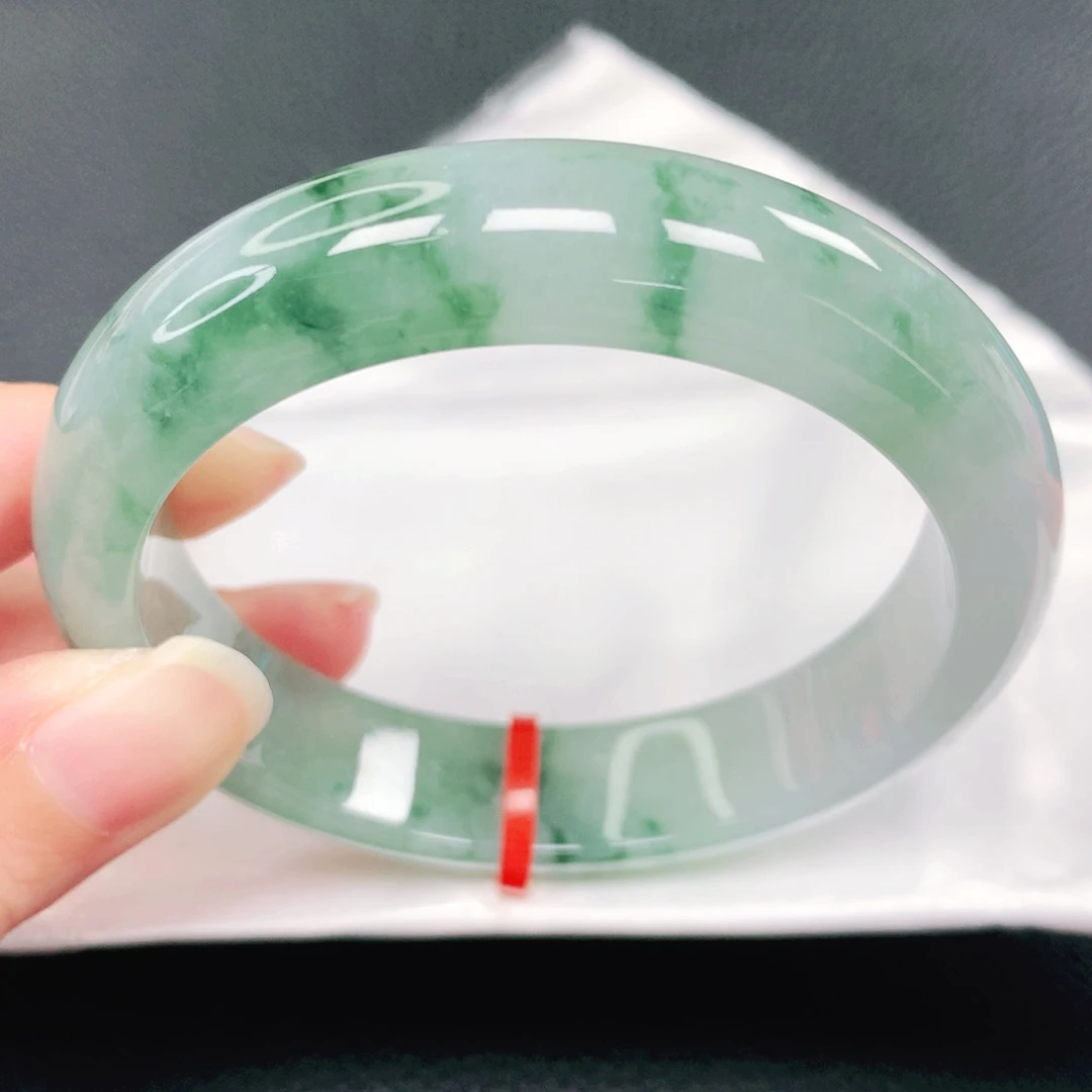 翡翠未镶嵌手镯56圈