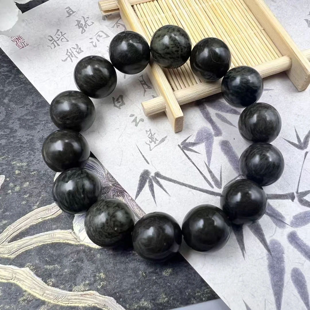 C662  和田玉手串 LGC13140157