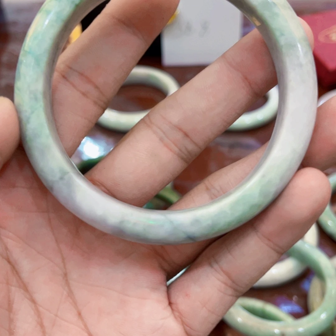 ঞ***࿐翡翠未镶嵌手镯翡翠