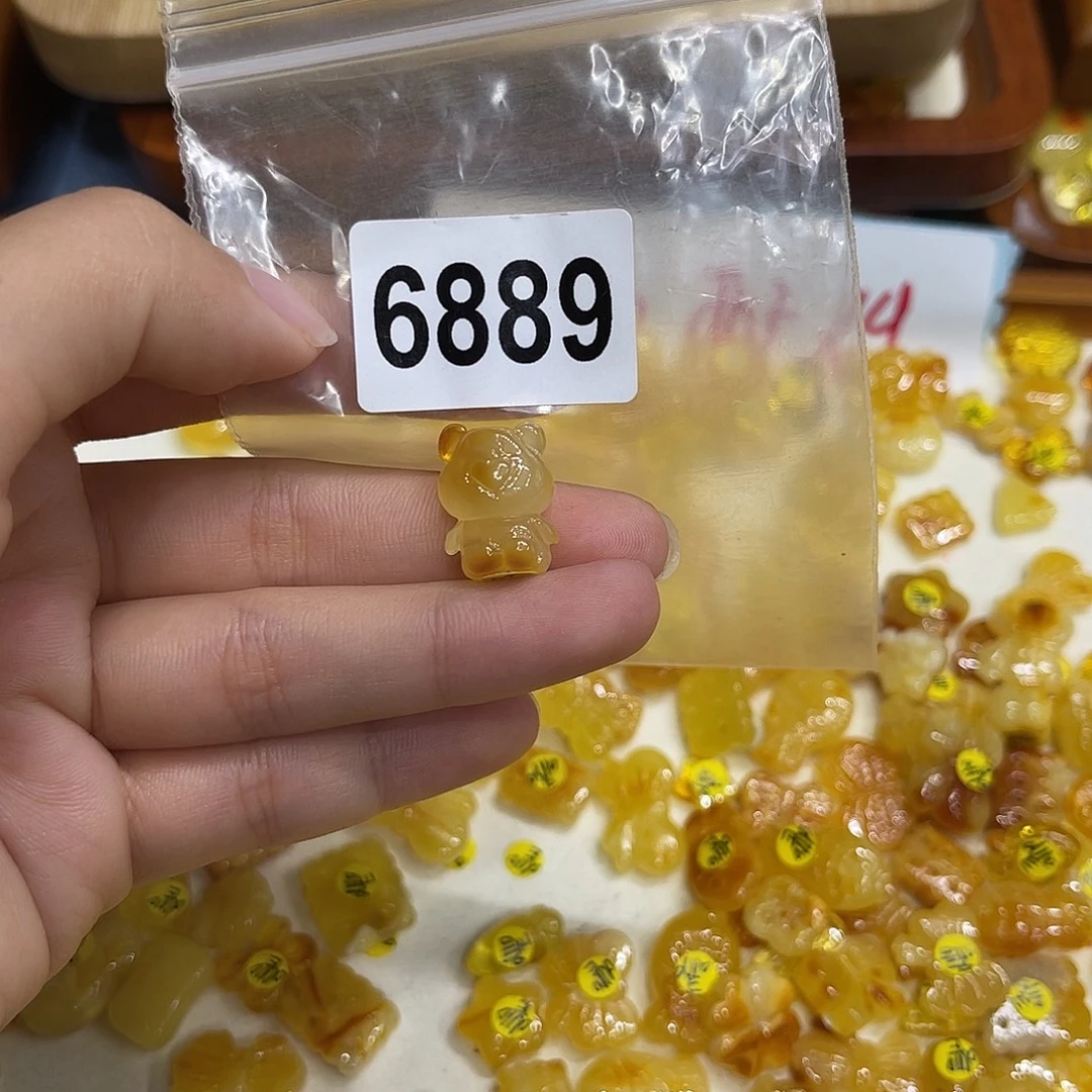 琥珀未镶嵌珠宝奇石
