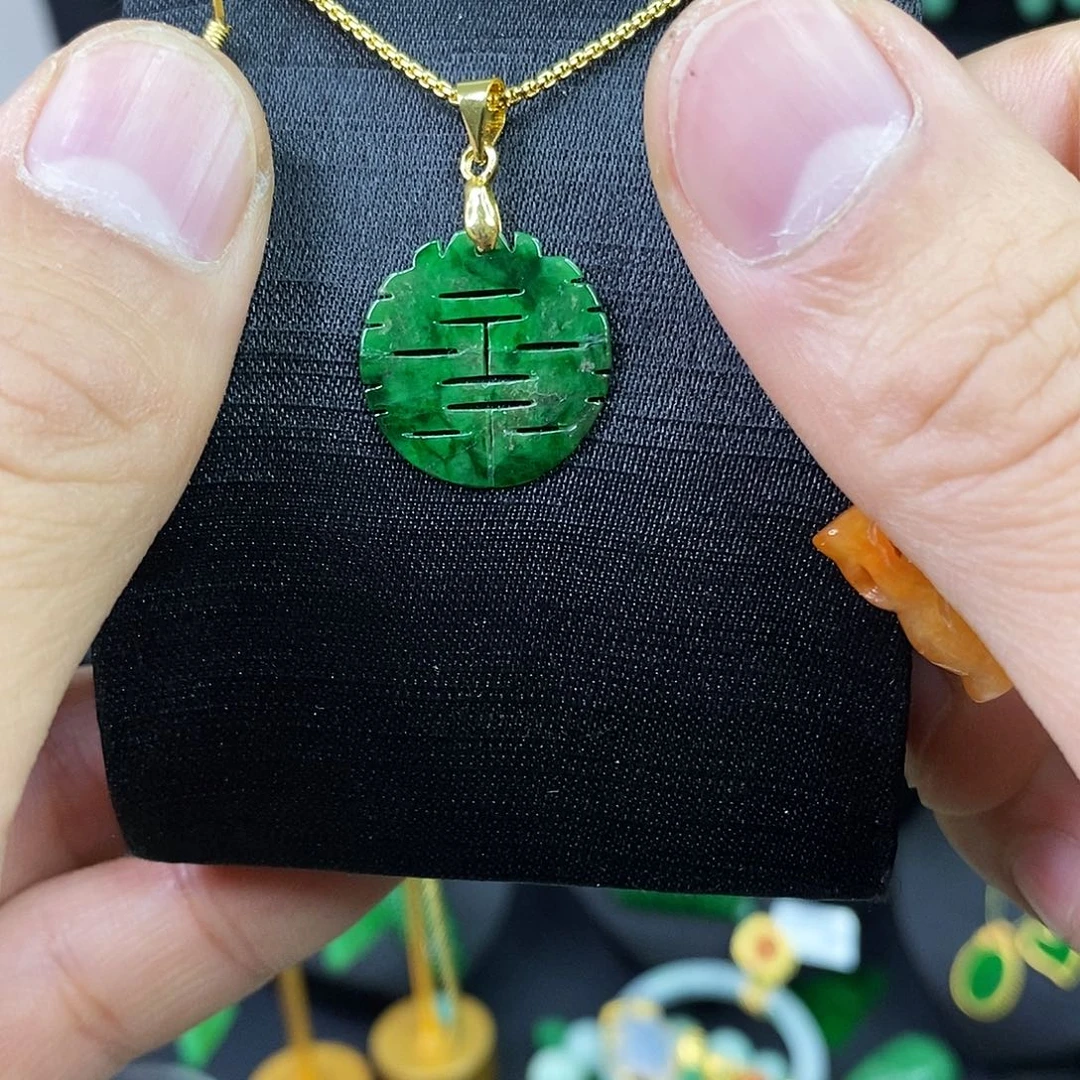 颈饰未镶嵌翡翠吊坠