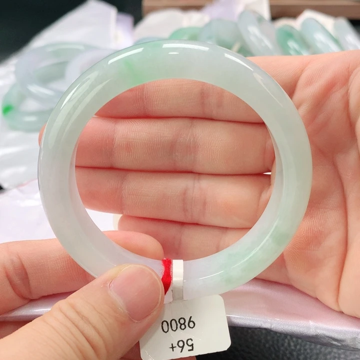 翡翠手镯未镶嵌缅甸A货翡翠手镯