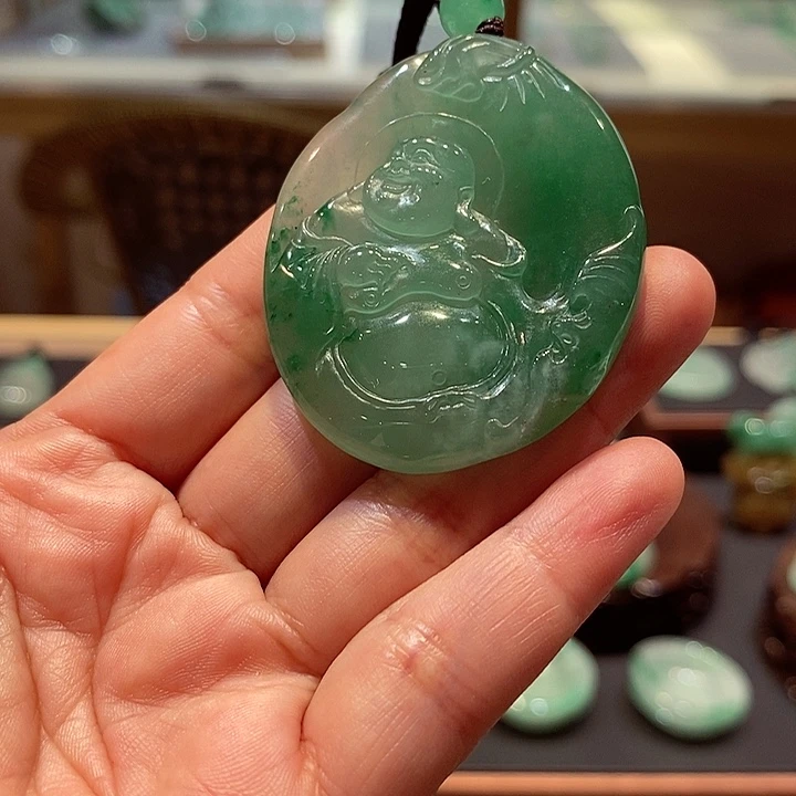 未镶嵌挂件石英质玉（非洲翠）