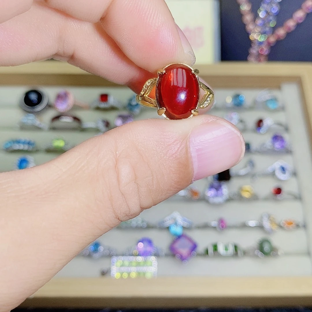 血珀未镶嵌戒指5588