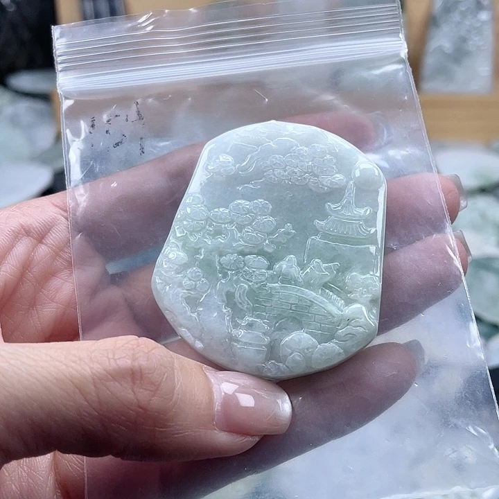 翡翠未镶嵌颈饰翡翠