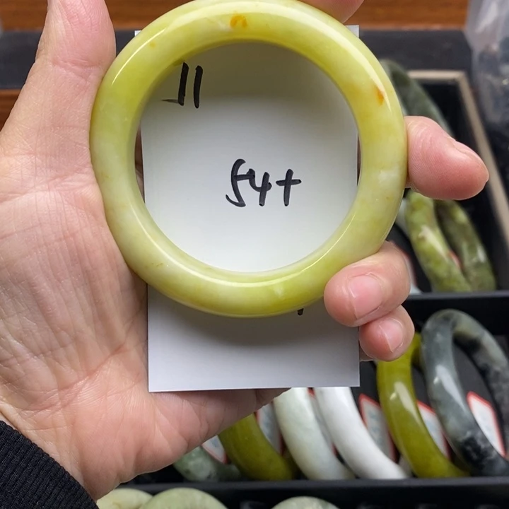 美***玲蛇纹石玉未镶嵌手镯