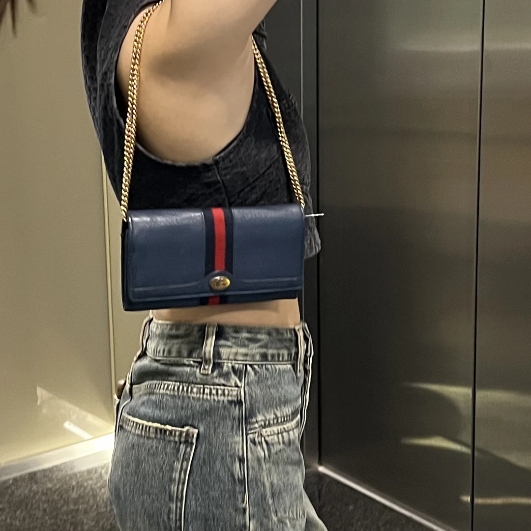 99新 GUCCI/古驰 Gucci古驰斜挎包/5050089