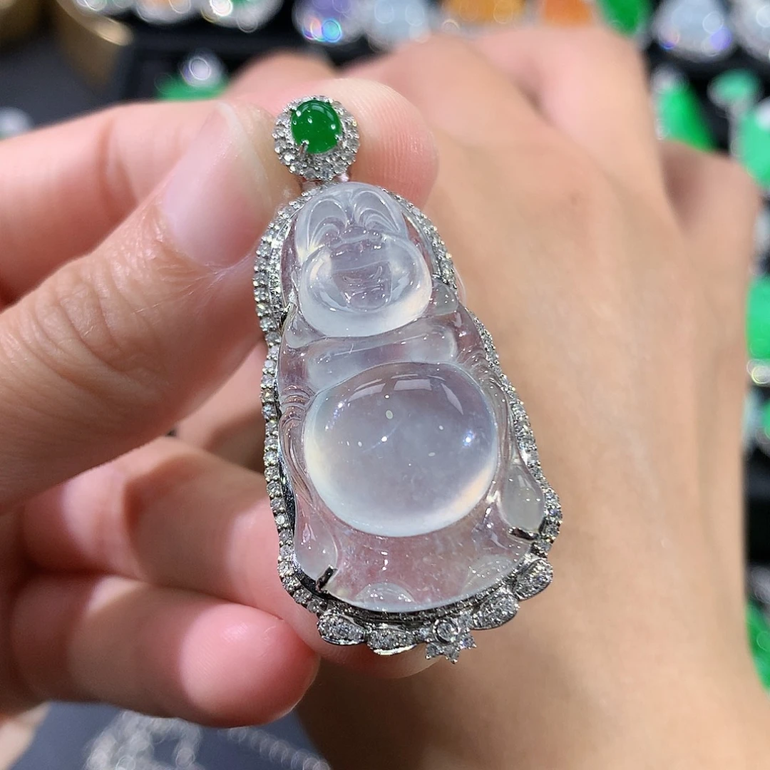 翡翠18K金镶嵌颈饰