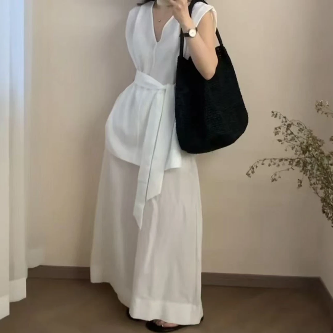 时尚气质两件套白色