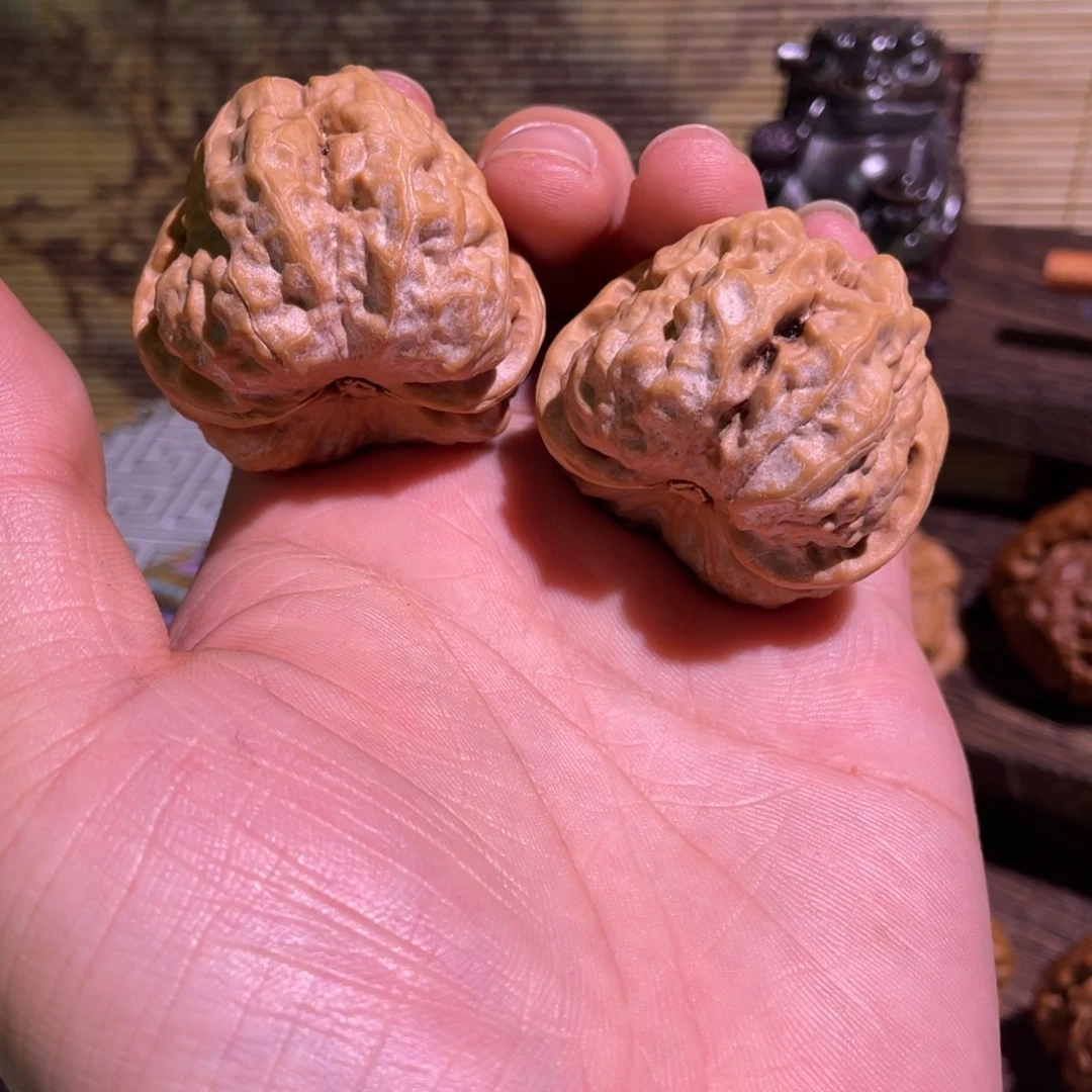 仄***言文玩核桃吊坠蛤蟆