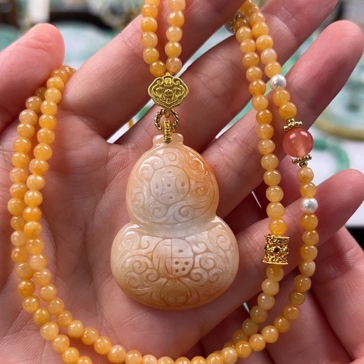 翡翠未镶嵌颈饰吊坠
