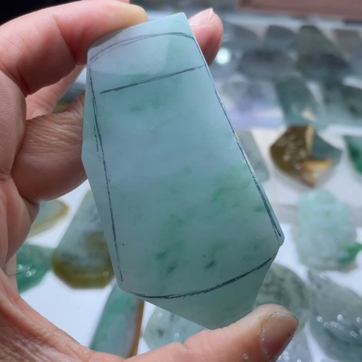 翡翠未镶嵌吊坠(不含链)翡翠料子