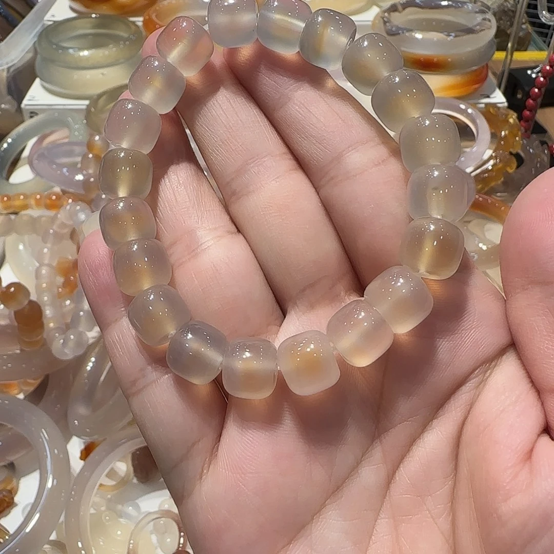 ****宝玛瑙/玉髓未镶嵌手镯