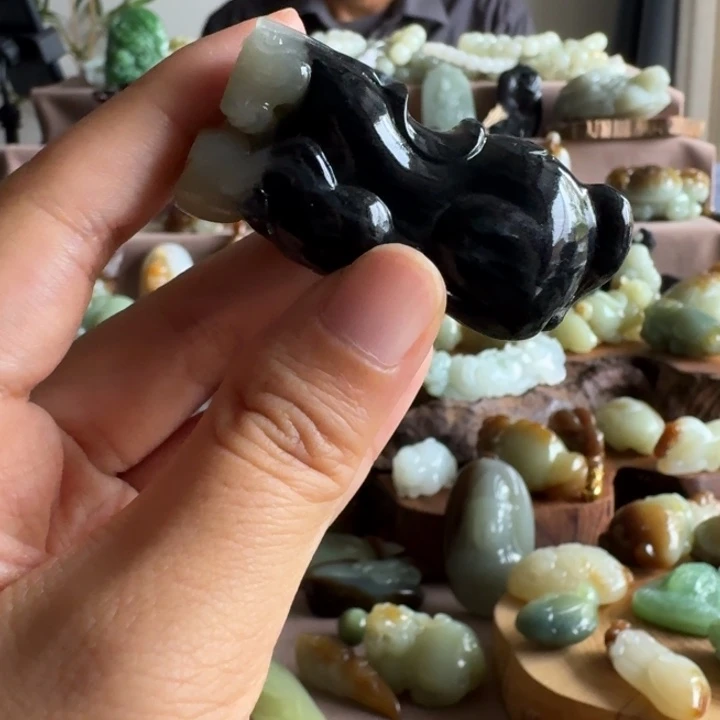 和田玉（糖玉）未镶嵌颈饰