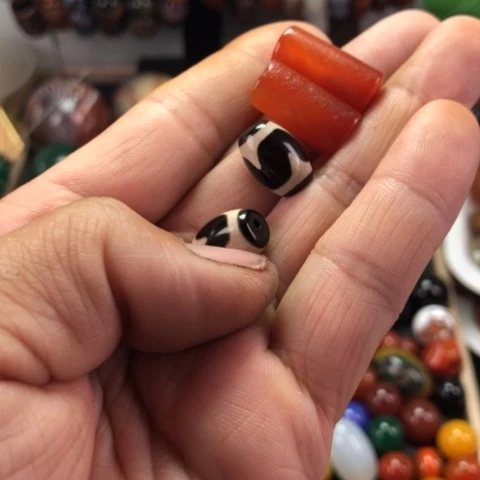 玛瑙/玉髓颈饰未镶嵌