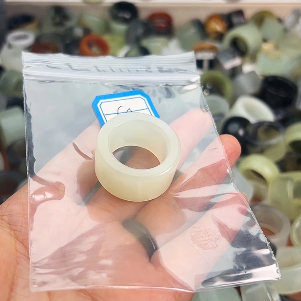 【闪购商品】未镶嵌蛇纹石玉戒指何**法