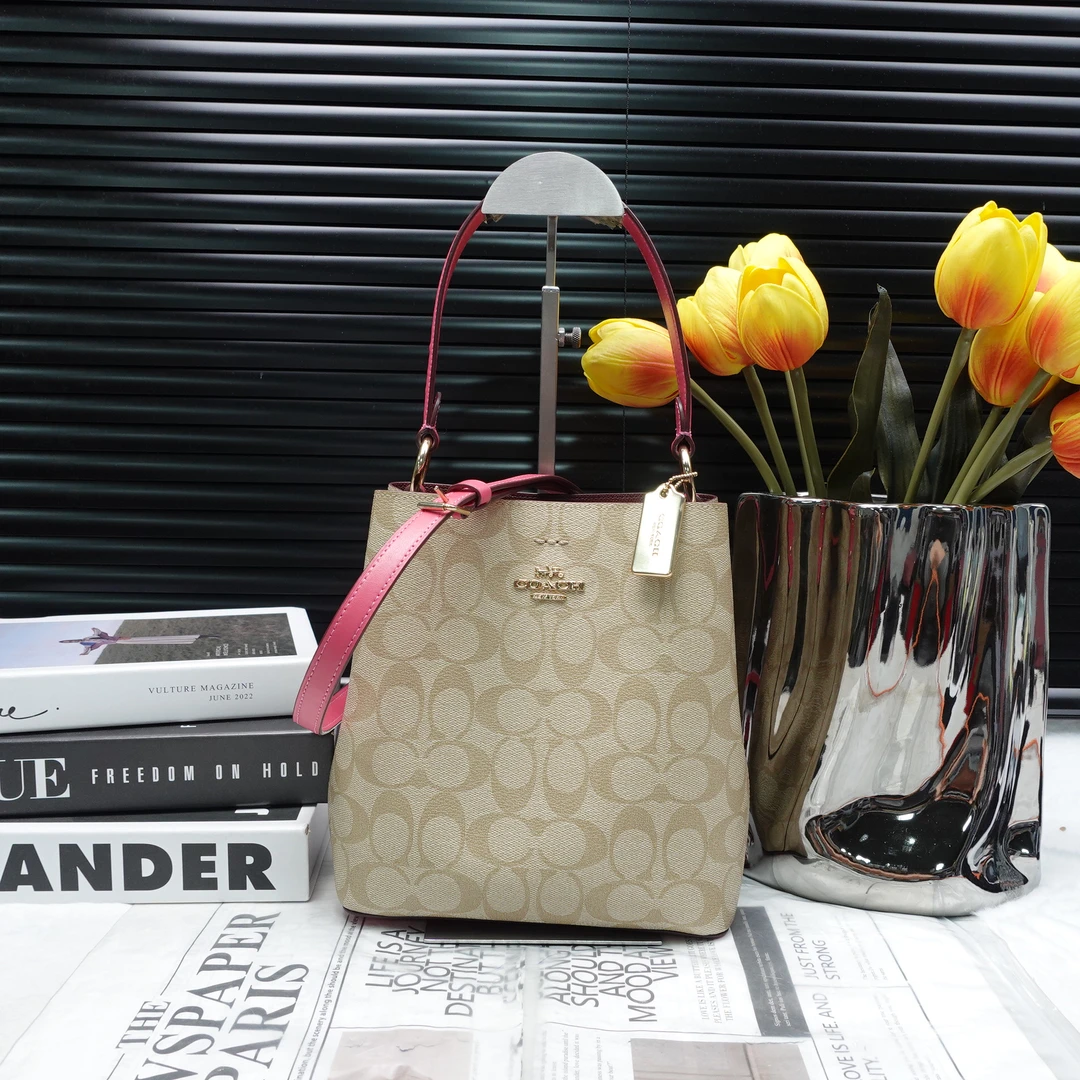 95新 COACH/蔻驰 单肩包/T10194124
