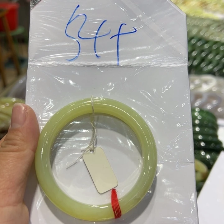 红***和田玉未镶嵌手镯