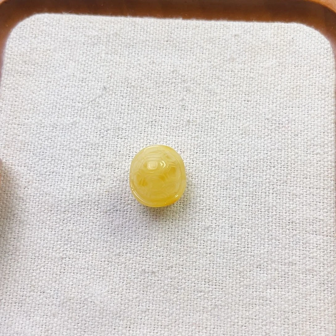 华***华裸石琥珀未镶嵌富甲