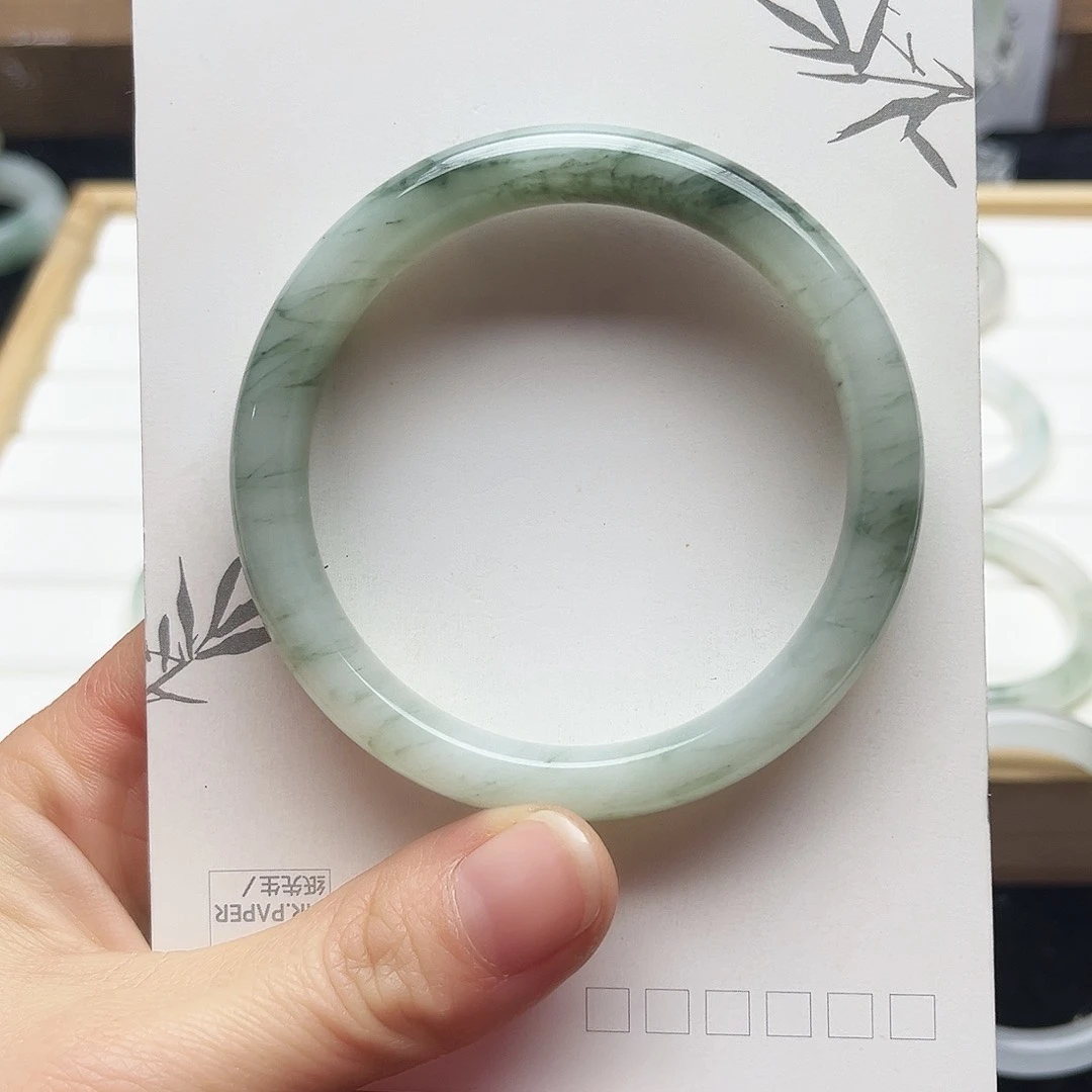 未镶嵌手镯石英质玉24