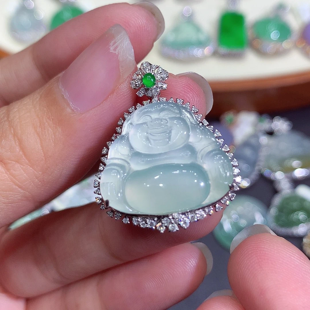 翡翠吊坠(不含链)18K金镶嵌